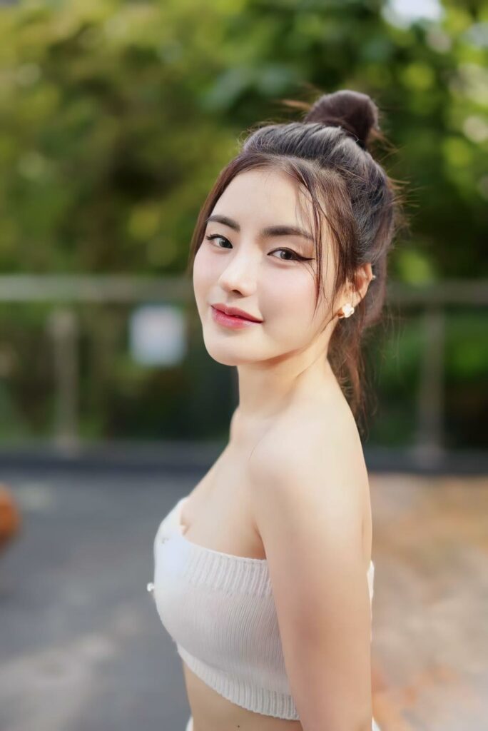 รีวิว เสริมจมูก #1046 , Century Clinic Thailand เสริมจมูก 1#1046