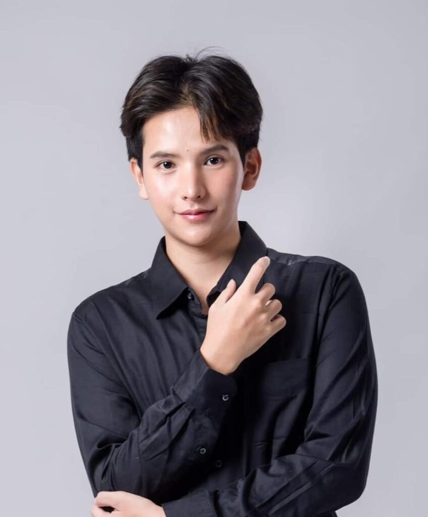 รีวิว เสริมจมูก #1272 , Century Clinic Thailand เสริมจมูก 1#1272