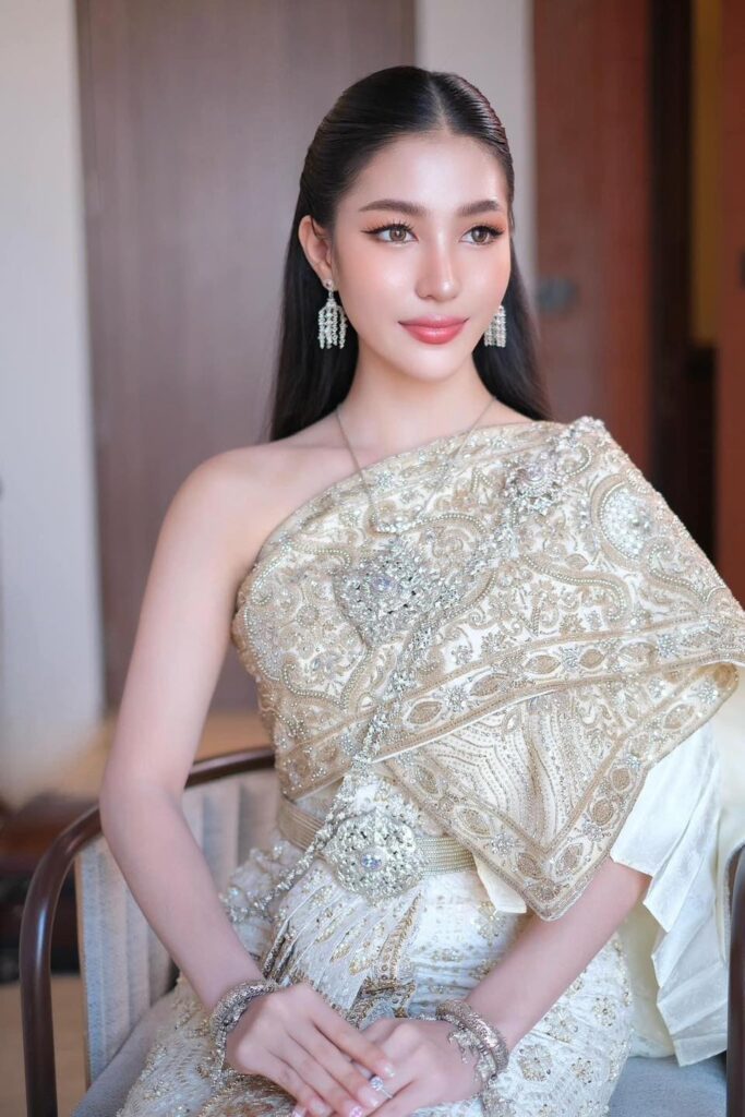 เสริมจมูก 1#1313
